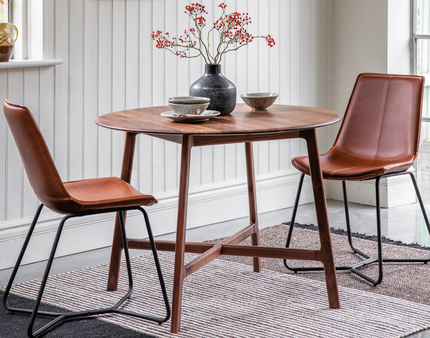Midro Round Dining Table