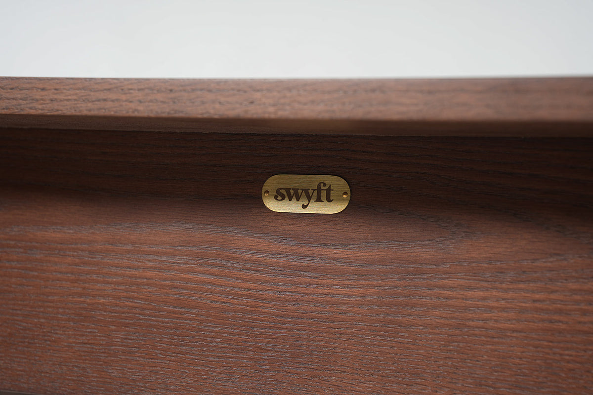 Swyft Desk 03
