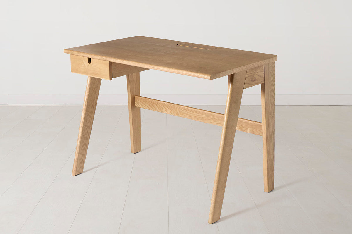 Swyft Desk 02
