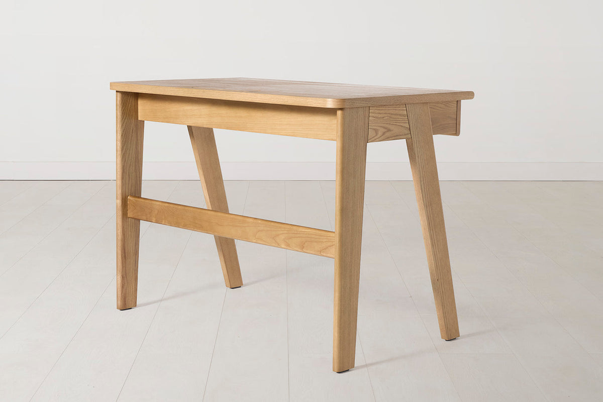 Swyft Desk 02