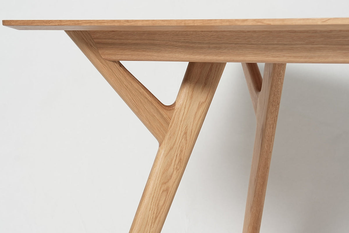 Swyft Extending Dining Table 04 - More Colours