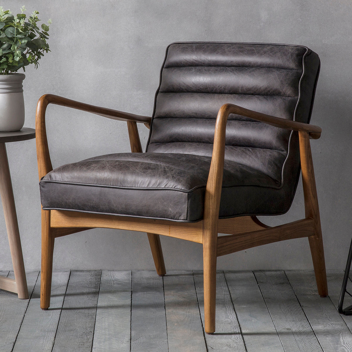 Dutsa Chair