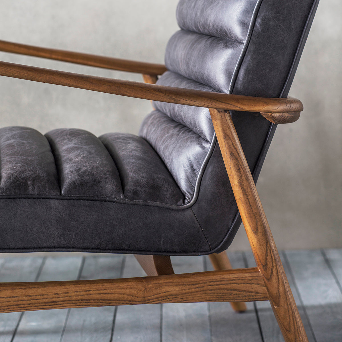 Dutsa Chair