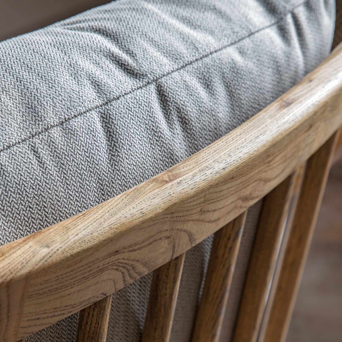 Rella Spindle sofa