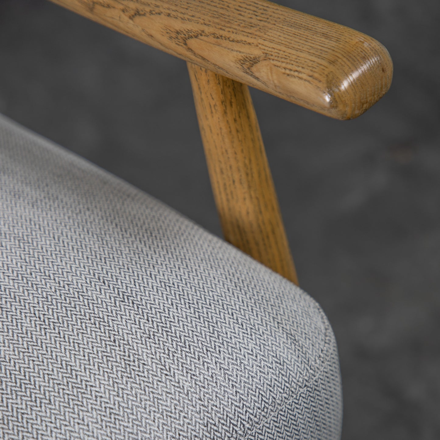 Rella Spindle sofa