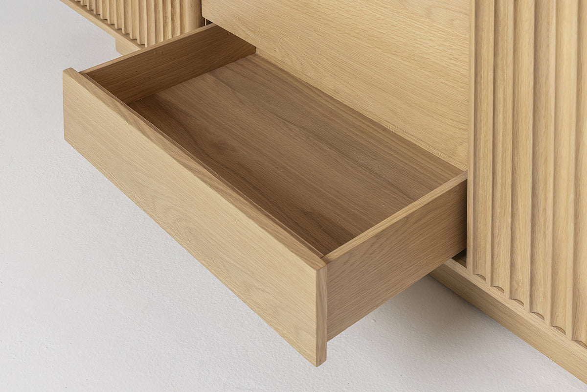 Swyft Sideboard 04