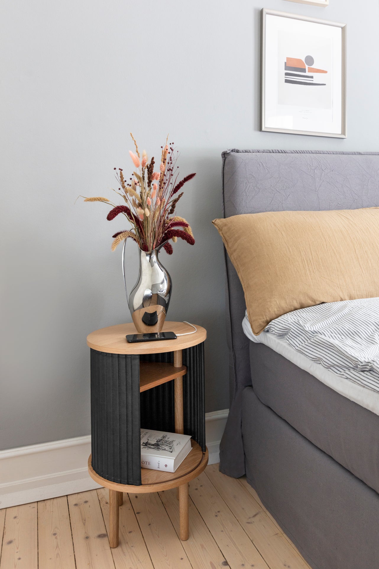Audacious USB side table - more colours