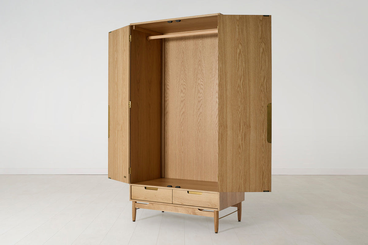 Swyft Wardrobe 01