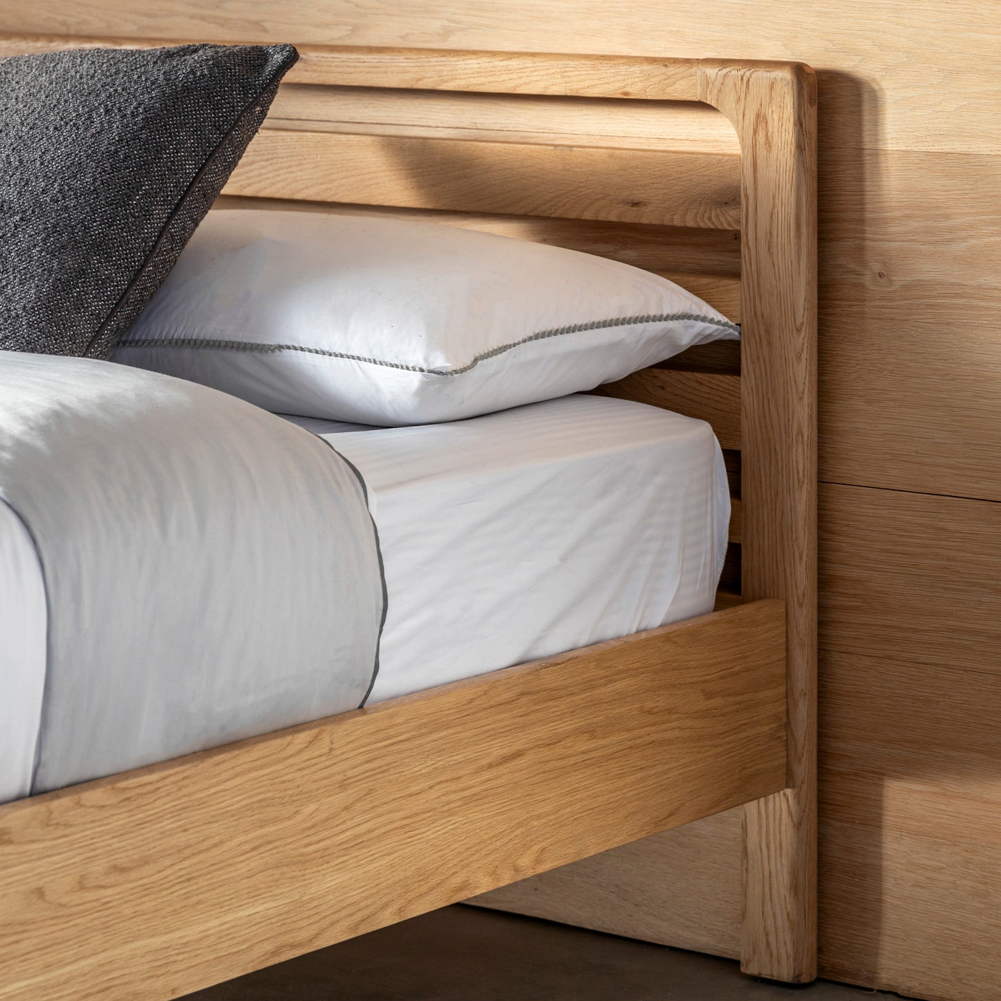 Crofte Bed