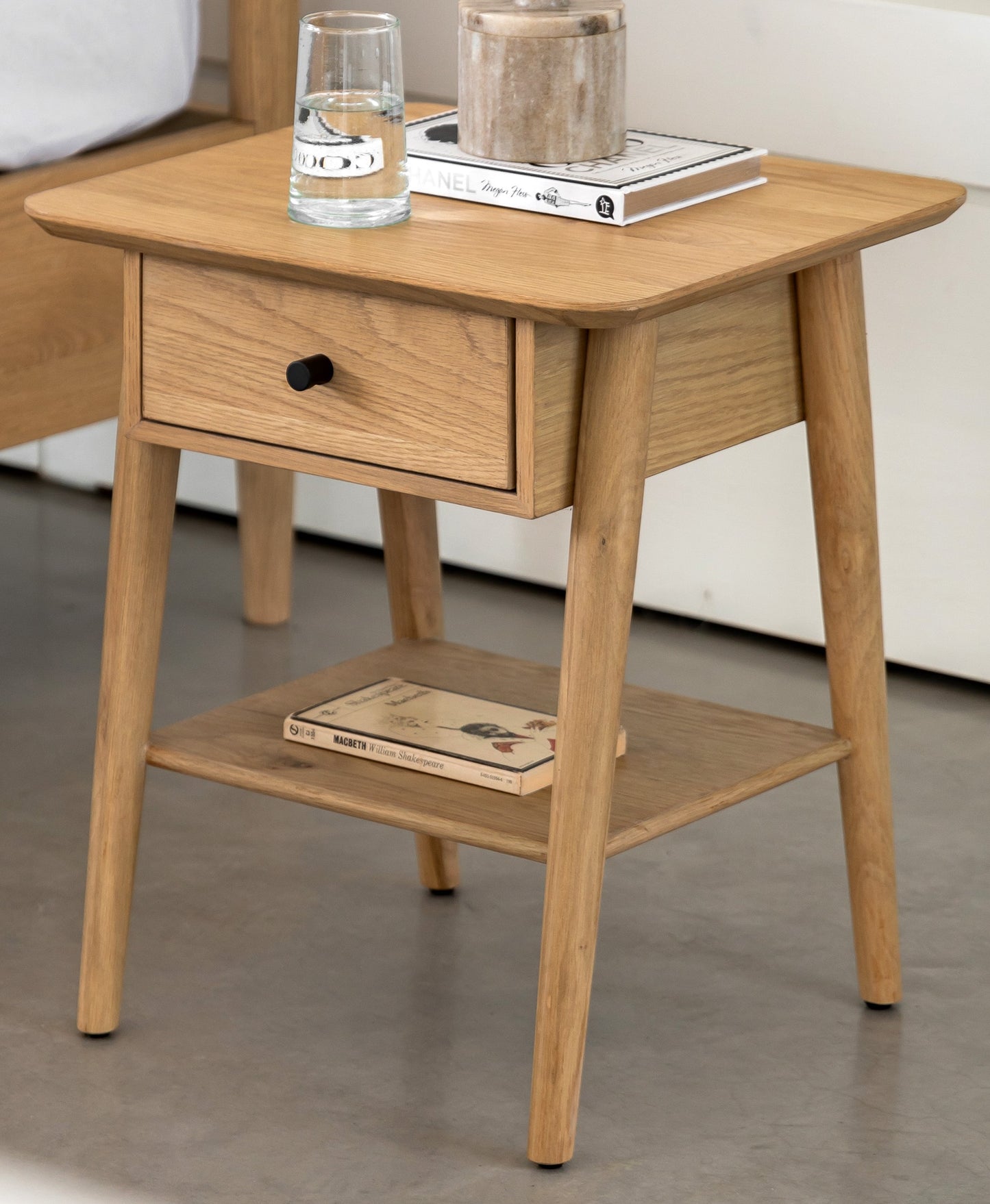 Hatta Bedside Cabinet