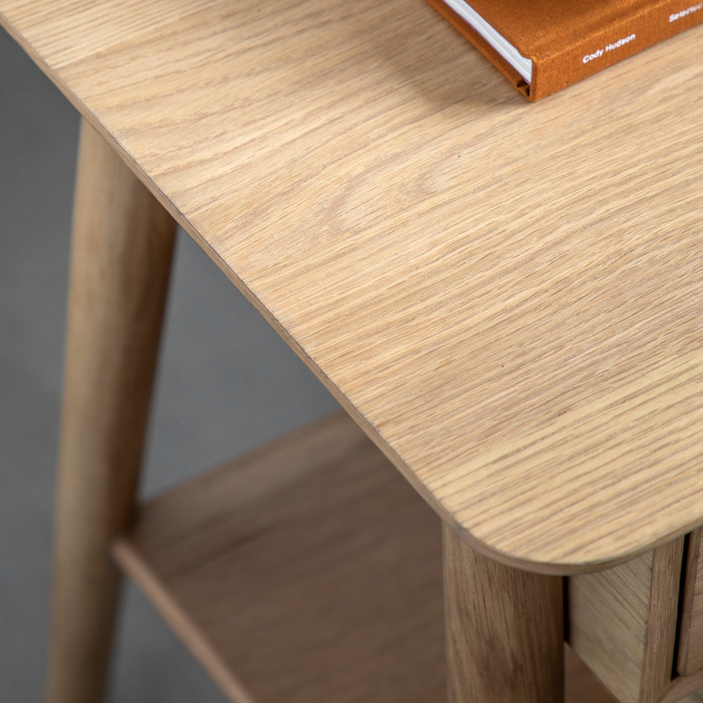 Hatta Bedside Cabinet
