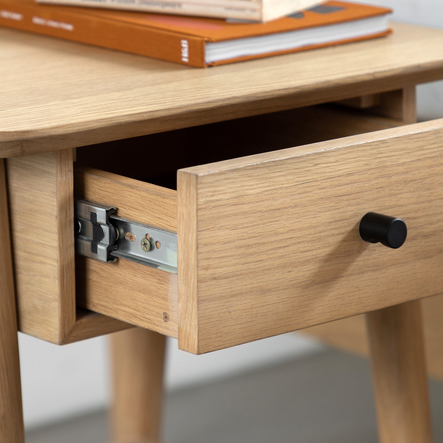 Hatta Bedside Cabinet