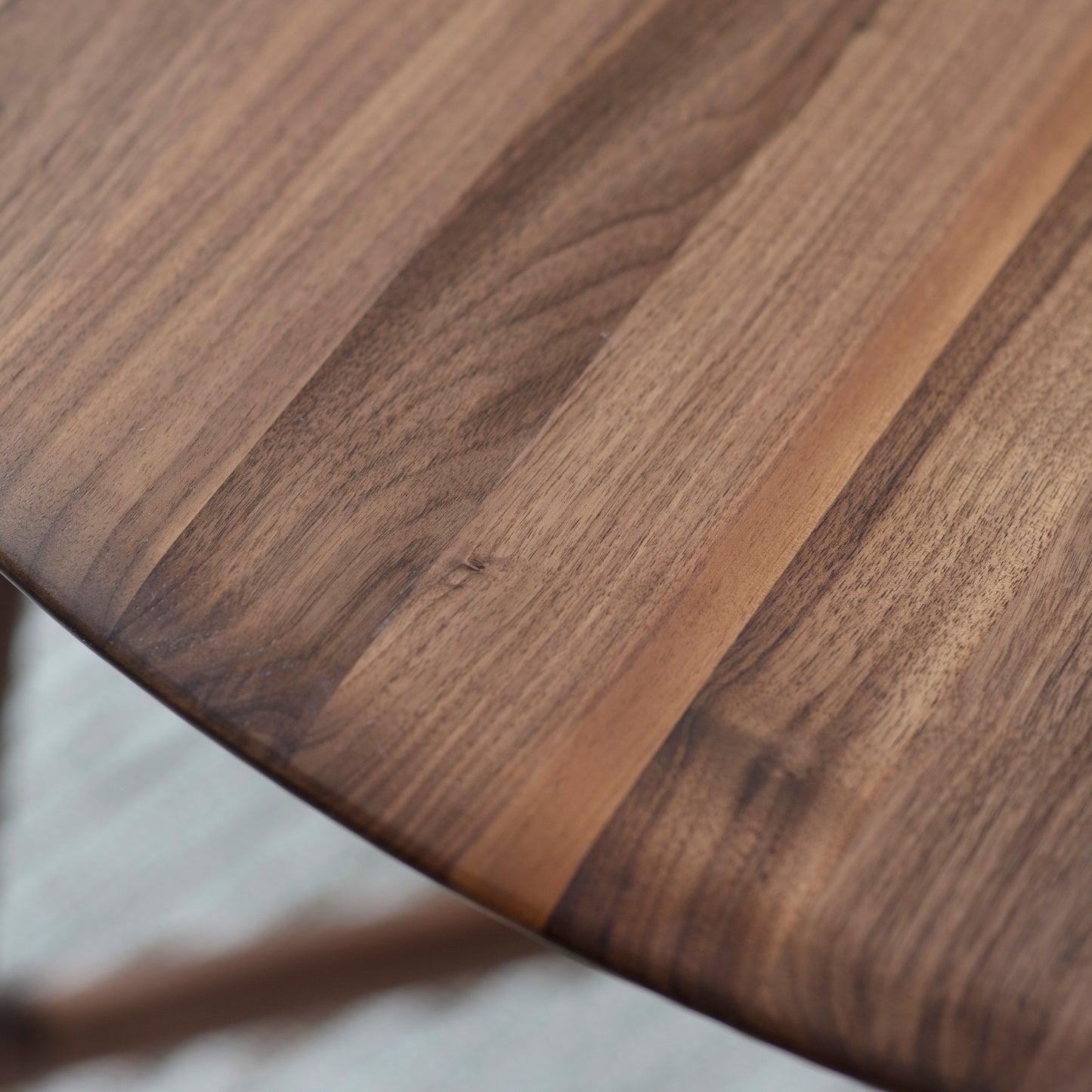 Midro Round Dining Table