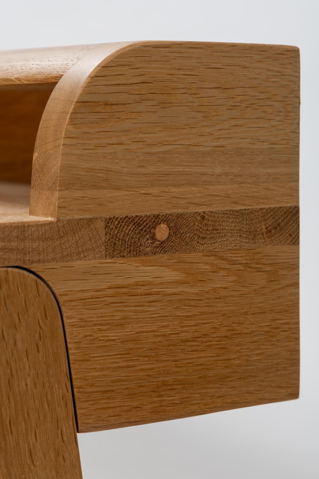 Pacan desk