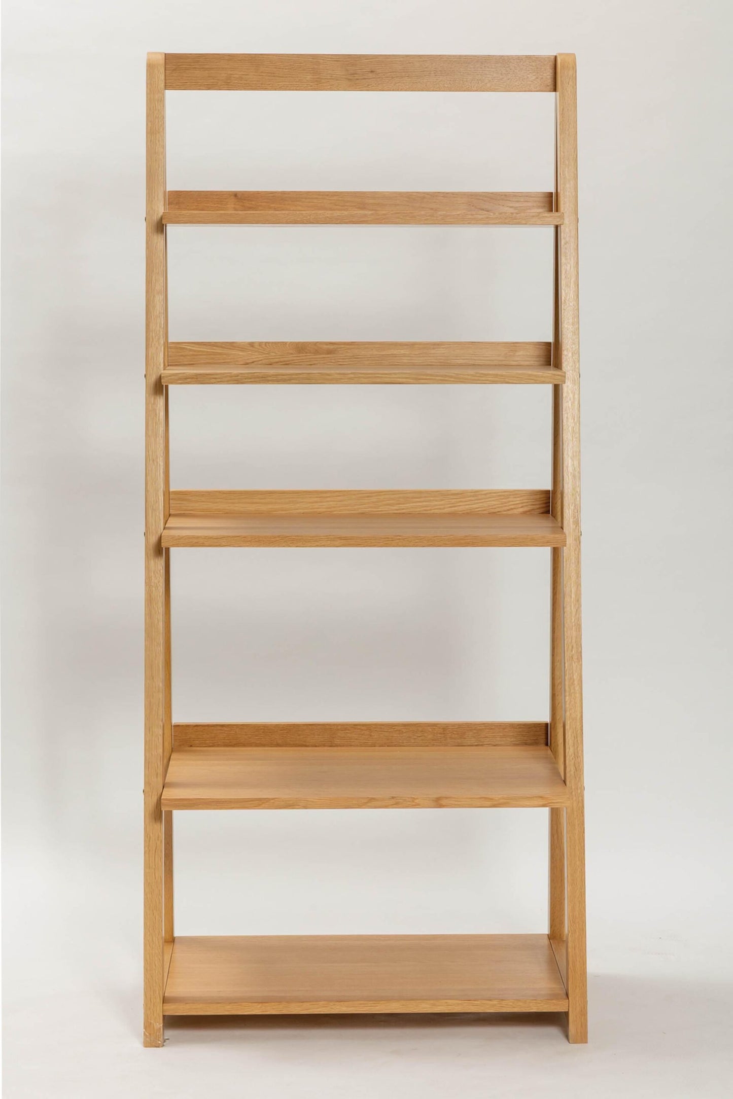 Traten Shelving